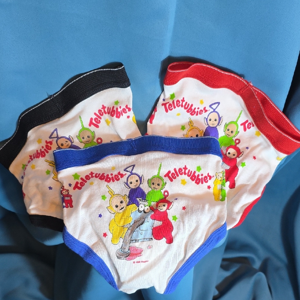 Fruit of the Loom Teletubbies Kids Underwear Size 8 - Red, Black, Blue